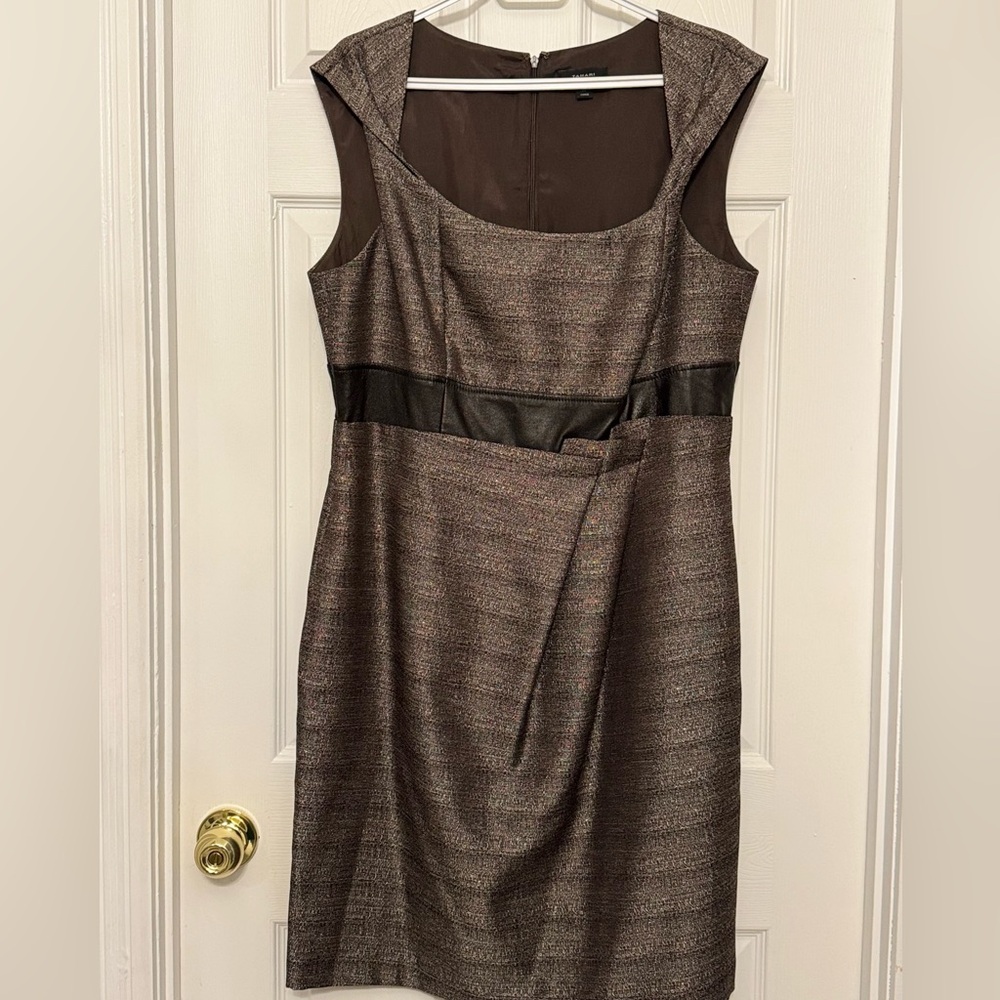 Tahari Arthur S. Levine metallic sleeveless sheath dress size 14